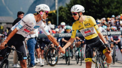 Tour de France : la dernière étape raccourcie en raison des incendies qui frappent la France Tour de France : la dernière étape raccourcie en raison des incendies qui frappent la France