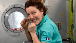 Sophie Adenot va devenir la premi&egrave;re Fran&ccedil;aise &agrave; effectuer une sortie dans l&rsquo;espace
