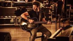 Patrick Bruel maintient sa tournée malgré sa mise en examen et une nouvelle plainte Patrick Bruel maintient sa tournée malgré sa mise en examen et une nouvelle plainte