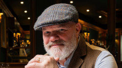 "C'est d'abord de l'humain" : Philippe Etchebest répond cash aux critiques sur Cauchemar en cuisine "C'est d'abord de l'humain" : Philippe Etchebest répond cash aux critiques sur Cauchemar en cuisine