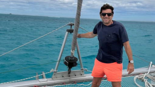 Patrick Bruel peut de nouveau voyager &agrave; l&rsquo;&eacute;tranger, le parquet conteste l&rsquo;all&egrave;gement de son contr&ocirc;le judiciaire