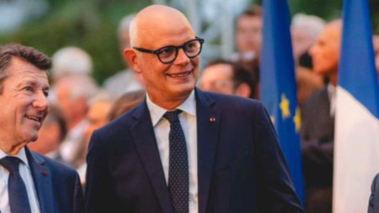 Pr&eacute;sidentielle 2027 : &Eacute;douard Philippe refuse de rompre avec Emmanuel Macron