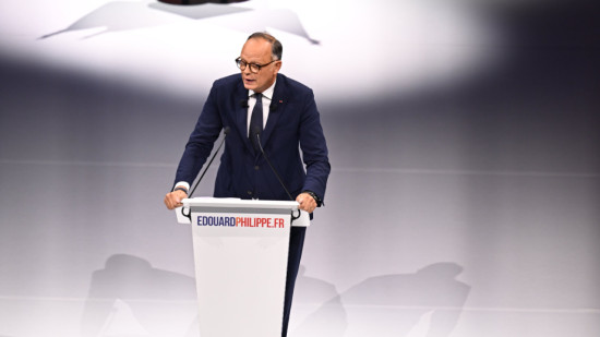 Présidentielle 2027 : Édouard Philippe lance sa campagne et prépare les Français à des "efforts" Présidentielle 2027 : Édouard Philippe lance sa campagne et prépare les Français à des "efforts"