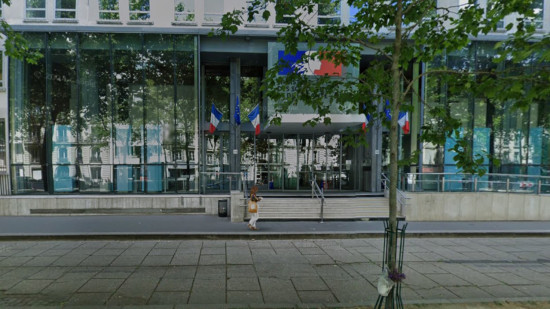 Paris : surpris avec un couteau dans le ministère de la Santé, un cambrioleur interpellé Paris : surpris avec un couteau dans le ministère de la Santé, un cambrioleur interpellé