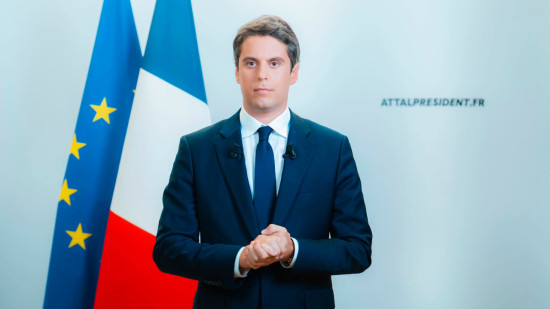 Présidentielle 2027 : Gabriel Attal promet un référendum chaque année et veut réduire fortement le nombre de parlementaires Présidentielle 2027 : Gabriel Attal promet un référendum chaque année et veut réduire fortement le nombre de parlementaires