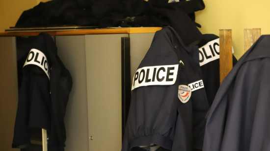Vosges : un haut responsable policier suspendu après avoir montré des cadavres à des stagiaires de 15 ans Vosges : un haut responsable policier suspendu après avoir montré des cadavres à des stagiaires de 15 ans