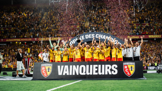 Lens renverse le PSG et d&eacute;croche son premier Troph&eacute;e des champions