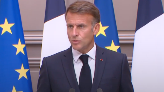 Emmanuel Macron &eacute;voque un retour &agrave; l&rsquo;&Eacute;lys&eacute;e apr&egrave;s 2027 : &ldquo;Je n&rsquo;exclus rien&rdquo;