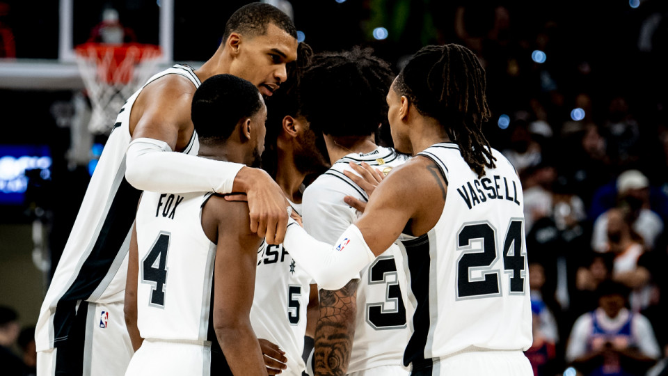 Le r&ecirc;ve bris&eacute; de Victor Wembanyama : les Knicks sacr&eacute;s apr&egrave;s avoir fait craquer les Spurs