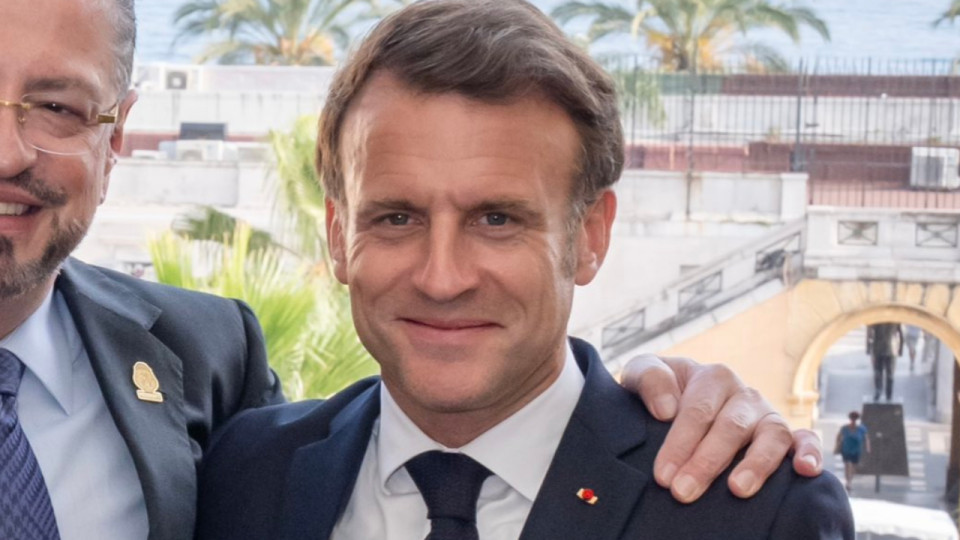 Emmanuel Macron de retour &agrave; la t&eacute;l&eacute;vision : France 2 bouleverse sa soir&eacute;e pour une &eacute;mission sp&eacute;ciale