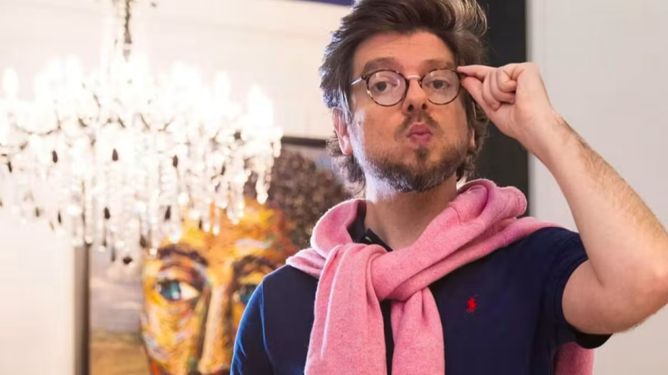 Greg Guillotin : cam&eacute;ras, coups, billet d&rsquo;avion&hellip; les d&eacute;tails de la plainte de son ex-compagne