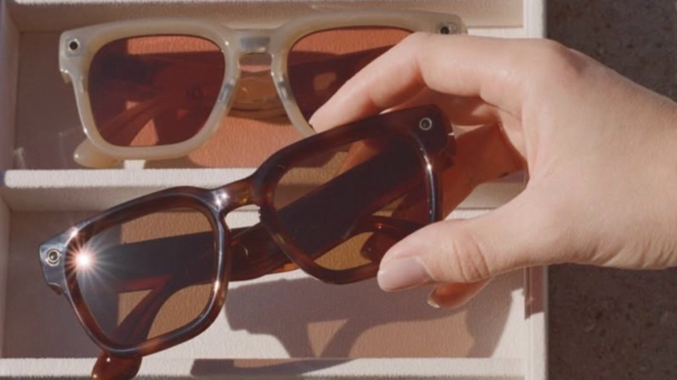 Lunettes connect&eacute;es : peut-on &ecirc;tre film&eacute; &agrave; son insu ? La justice fran&ccedil;aise s'en saisit