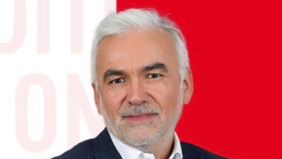 Pascal Praud annonce qu'il parlera "chaque matin" des artistes mobilis&eacute;s contre le RN