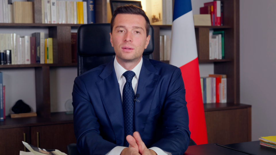 Jordan Bardella : 60 % des Fran&ccedil;ais jugent les propos attribu&eacute;s au pr&eacute;sident du RN graves, 38 % souhaitent sa d&eacute;mission