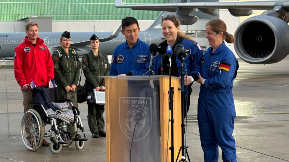 De retour en Europe, l'astronaute Sophie Adenot lance un appel &agrave; l&rsquo;unit&eacute;