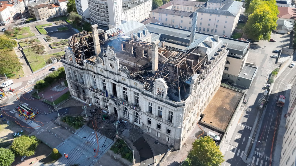 Mairie de Limoges incendi&eacute;e : une cagnotte de 300 000 euros lanc&eacute;e pour sauver le b&acirc;timent historique