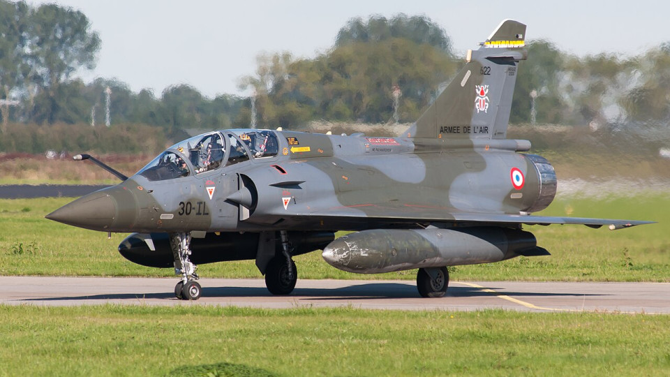 Crash d'un Mirage 2000D pr&egrave;s de Nancy : un corps retrouv&eacute;, un deuxi&egrave;me militaire toujours recherch&eacute;