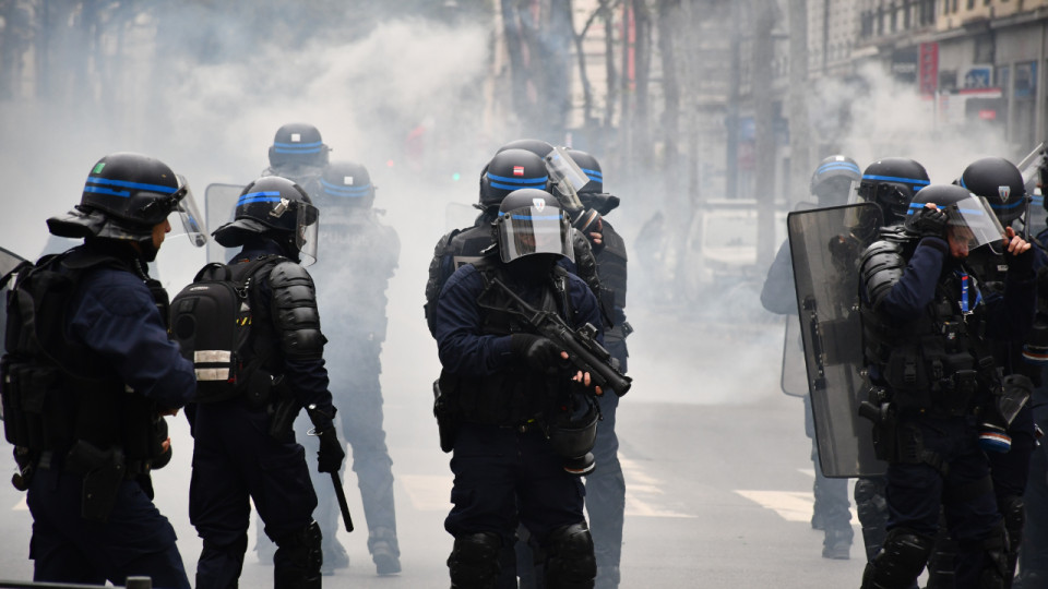 Manifestations du 24 octobre : jusqu'&agrave; 800 000 personnes mobilis&eacute;es en France, pr&egrave;s de 1000 interpellations