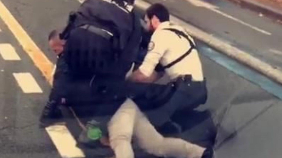 Mort de C&eacute;dric Chouviat : trois policiers jug&eacute;s &agrave; Paris, sa famille r&eacute;clame un proc&egrave;s pour violences volontaires