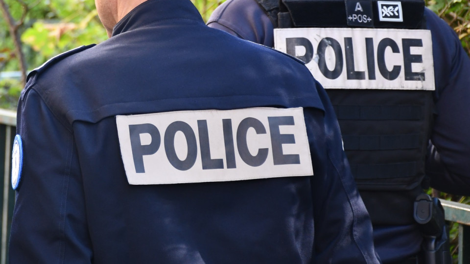 Attentat de Trappes : 128 coups de feu tir&eacute;s, huit sc&egrave;nes de crime et un suspect qui conteste tout mobile raciste